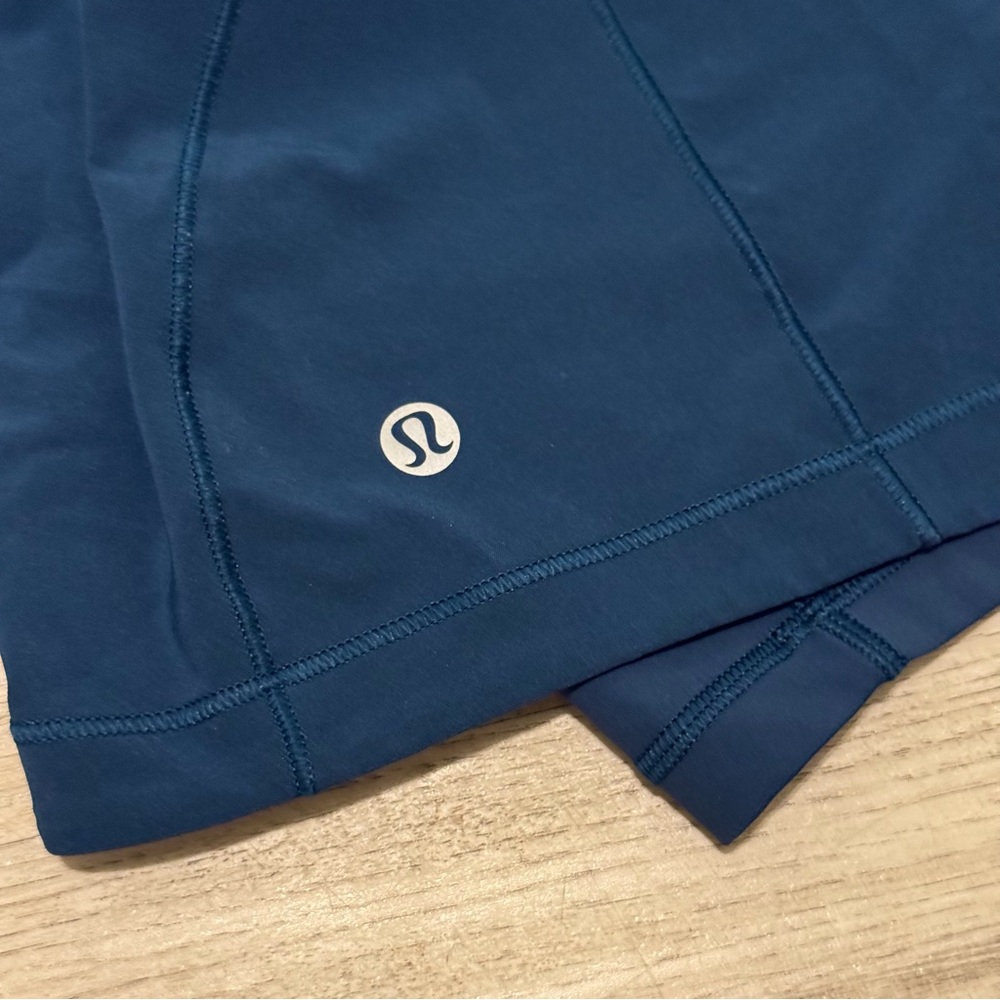 NEW Lululemon Break Free Short 2.5" Inseam Night Tide Lined Shorts - Size 6 - Picture 7 of 9